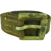 Cintura stretta in vita in pelle dell'Armata Rossa/Sovietica. Larghezza 3 cm.