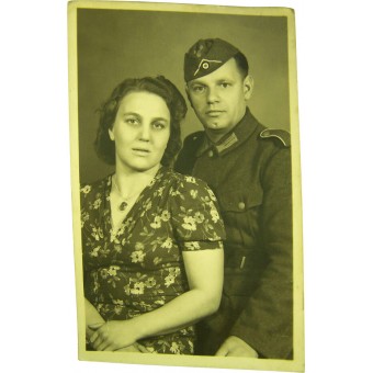 Alkuperäinen WW2 -kuva Wehrmacht Heer -sotilasta vaimon kanssa. Espenlaub militaria