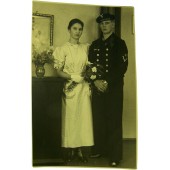 Alkuperäinen toisen maailmansodan aikainen valokuva Kriegsmarinen sotilaasta ja vaimosta