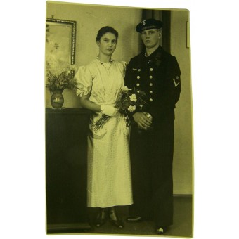 Foto original de WW2 Kriegsmarine soldado con la esposa. Espenlaub militaria