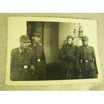 5 Fotos gehörten einem lettischen Offizier der SS in der 15. Waffen-Gren.r-Div. SS. Espenlaub militaria
