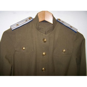 Soviétique M 43 femelles uniforme. Espenlaub militaria