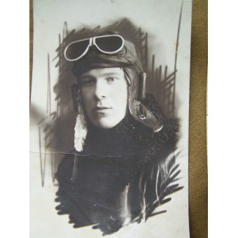 5 bilder av en sovjetisk pilot som tjänstgjorde i marinflyget. Espenlaub militaria