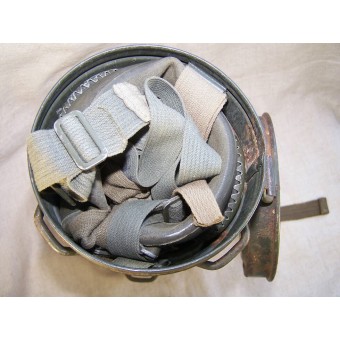 Tysk gasmask och behållare från andra världskriget. Espenlaub militaria