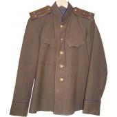 Original soviético WW2 M43 NKVD-MGB túnica para el rango de teniente superior