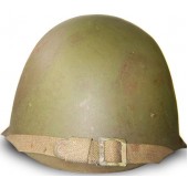 Varhainen sodanjälkeinen kypärä M40-kypärä, toinen malli