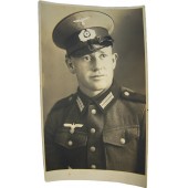 Pionero del Heer del III Reich con túnica austriaca foto