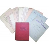 Set di documenti della Seconda Guerra Mondiale, quaderni estivi e manuali appartenuti al comandante junior.