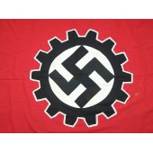 3. Reich DAF-Fahne, Baumwolle, einseitig. Größe 250x 80 cm.
