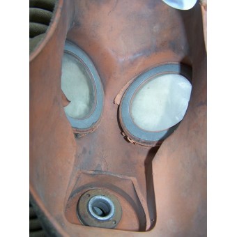 Estnisk gasmask tillverkad 1941 med originalväska. Mycket sällsynt!!!. Espenlaub militaria