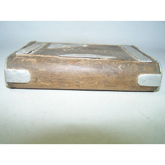 Soviet trench art - wooden cigarette case.. Espenlaub militaria