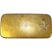 Scatola in metallo d'epoca della Seconda Guerra Mondiale con stella rossa della RKKA