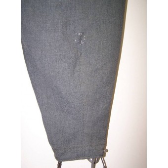 Pantalones SS M43 Betr Ra (Betrieb Ravensbrück) de tela de gabardina italiana hecha Kielhose.. Espenlaub militaria
