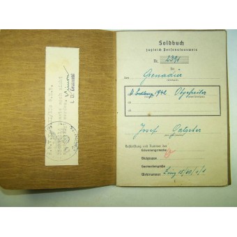 Солдатская книжка Soldbuch оберефрейтора пехоты, конец войны 27 марта 1945 г.. Espenlaub militaria