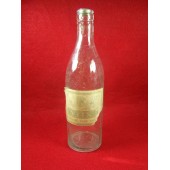 Eine Flasche Wodka aus der Zeit des Zweiten Weltkriegs, hergestellt im besetzten Estland.