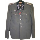 Hauptmann con la túnica del Regimiento 22 Pionier