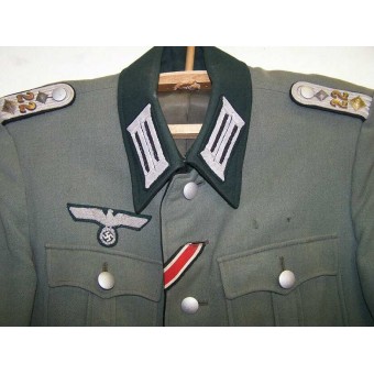 Hauptmann en la túnica 22 Pionier regimiento. Espenlaub militaria
