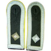 Waffen SS private purchase shoulder straps for Obescharfuhrer of Signals