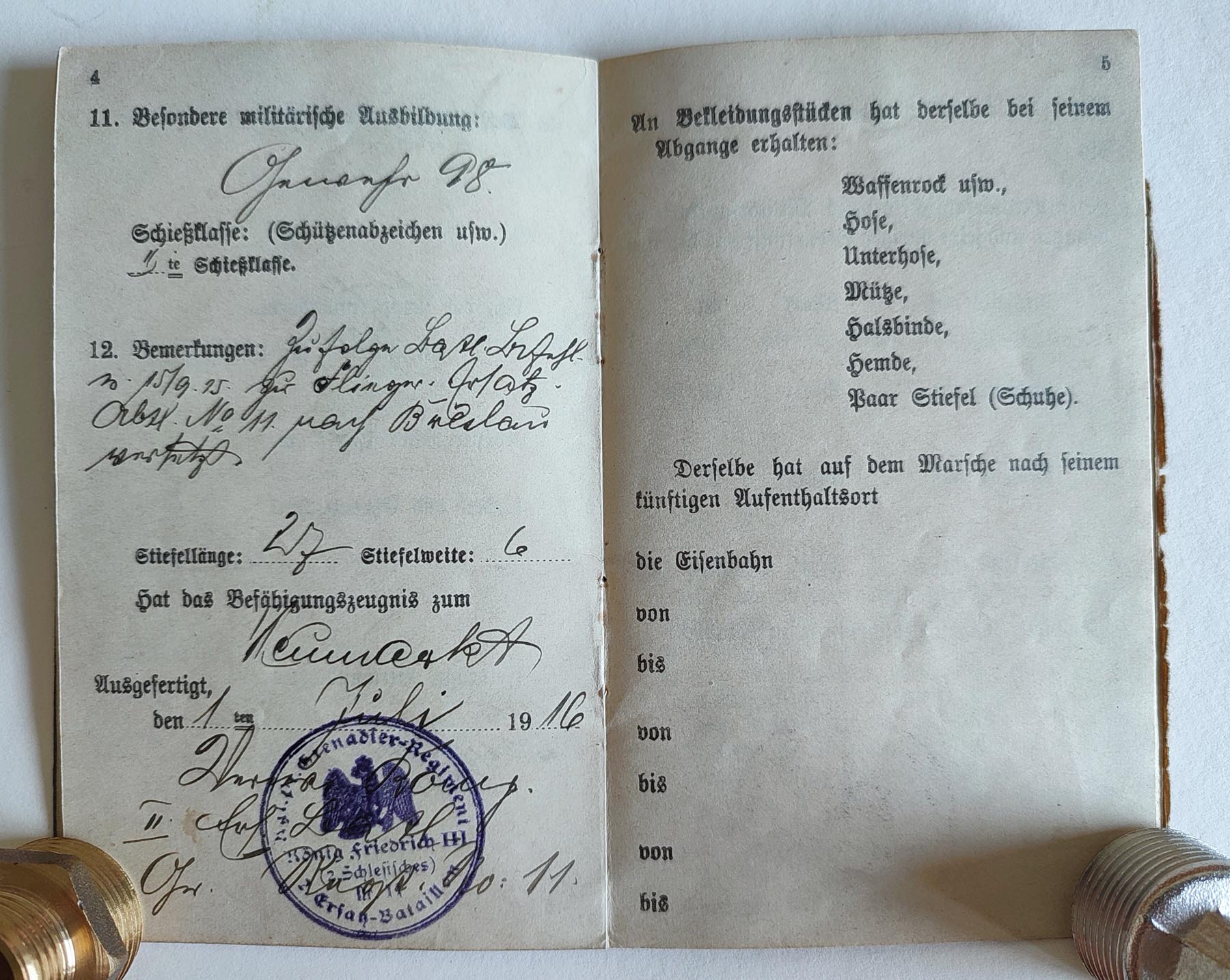 Imperial German military passport for a WW1 soldier - Militärpass 1915