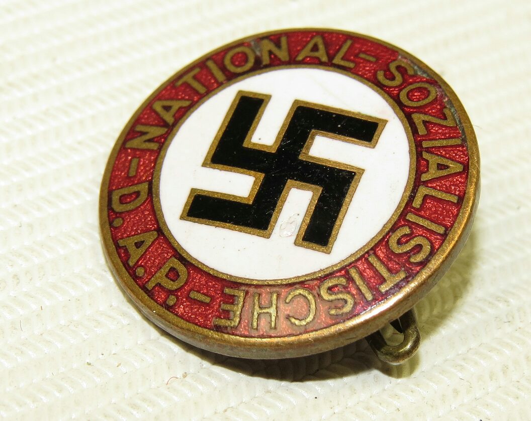 german-national-socialist-labor-party-member-badge-nsdap-early-type