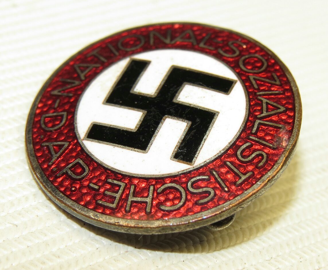 M1/15 RZM NSDAP badge