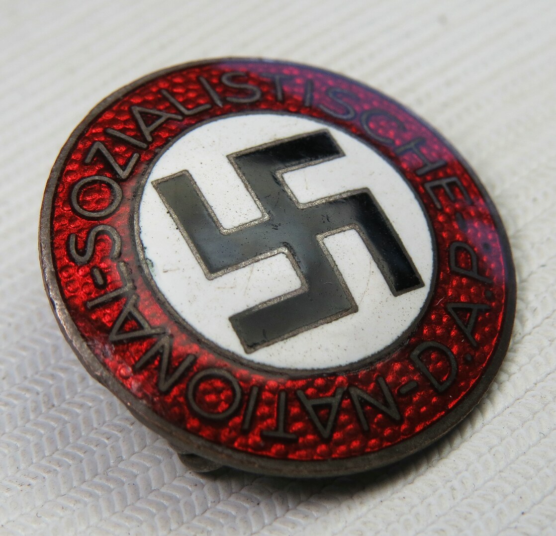 3rd Reich National Socialist Labor Party member badge, NSDAP, M1/ 72