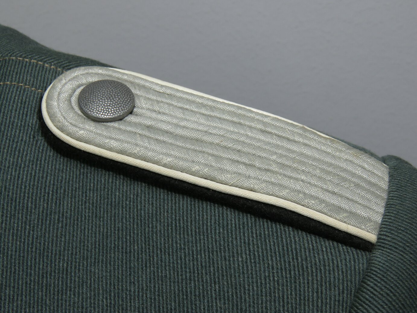 Waffen-SS command tunic, Dutch-made, unused