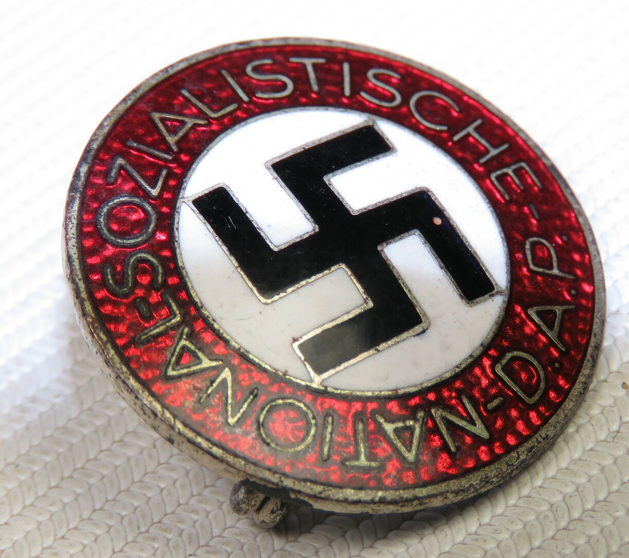 N.S.D.A.P member badge Steinhauer und Lück Lüdenscheid. Marked M 1/63 RZM