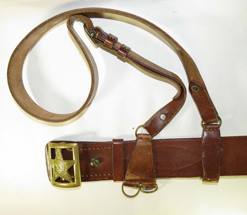 General's leather belt, M35.- Belts & Buckles