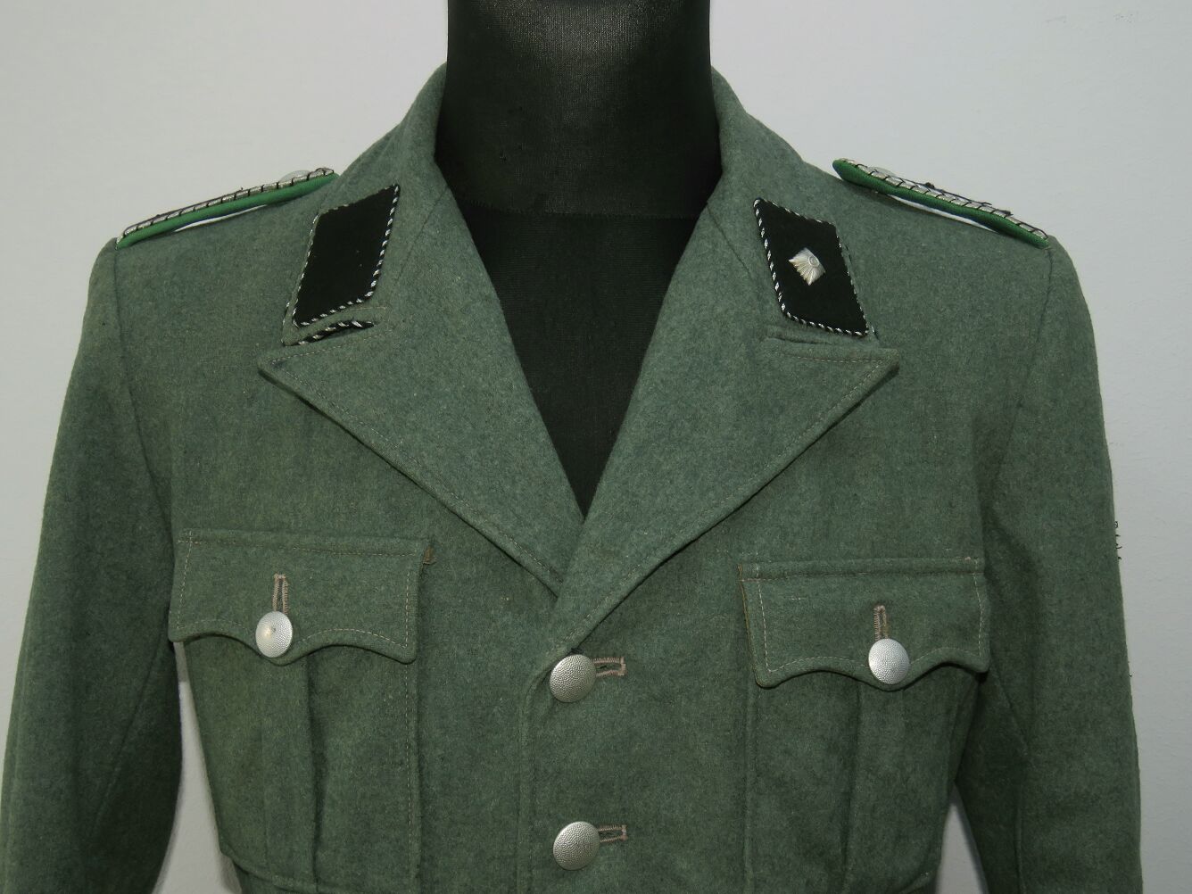 SS-SD security service tunic