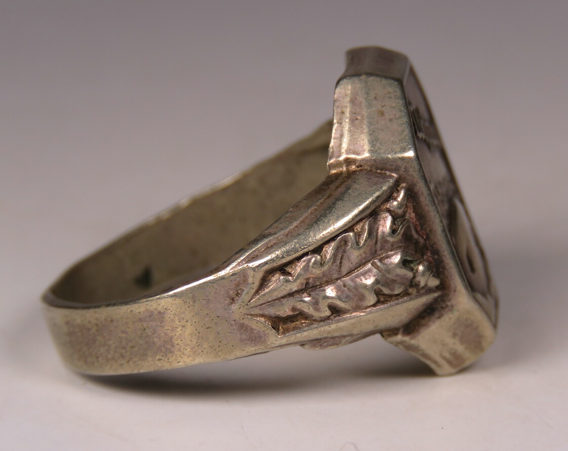 Commemorative Ring in Honor of the Battles on the Westwall